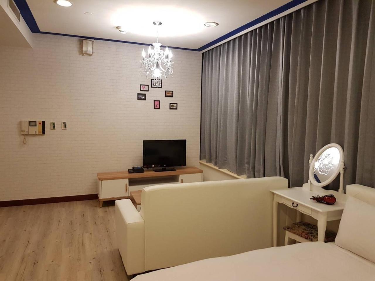 天空之城 Kaohsiung Extérieur photo